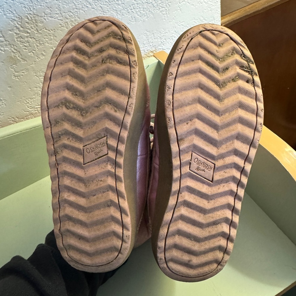 OshKosh B’gosh 🌸 Pink Quilted Faux Fur Boots – Size 11 Little Kid - Picture 6 of 6